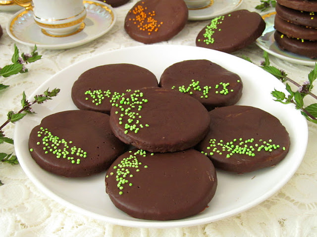 Мятное печенье в шоколаде (Mint cookies in chocolate)