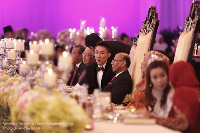 The attendance of Yang di-Pertuan Agong and Permaisuri, Prime Minister and other dignitaries chong wei looking cheeky
