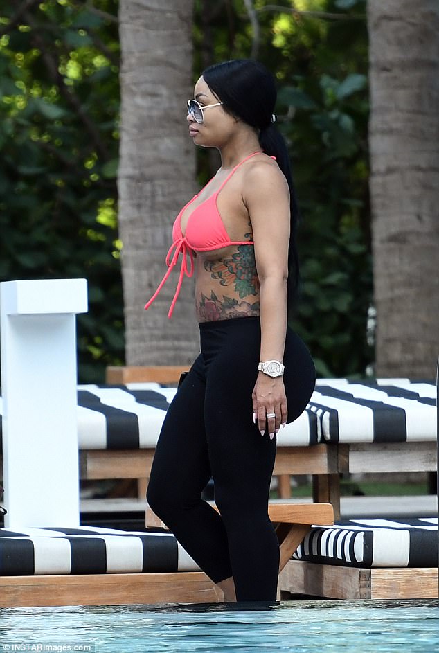Blac Chyna Shows Off Her Slim Figure And Flaunts Underboob As She