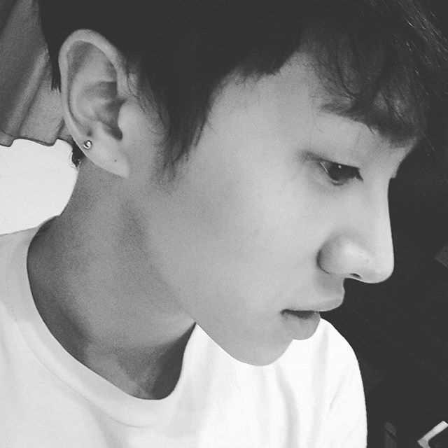 피어싱한 이기광 인스타그램 | 인스티즈