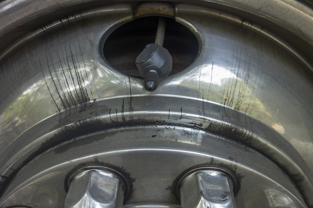 Merikay's Dream Oil leaking from Wheel hub changes our plans