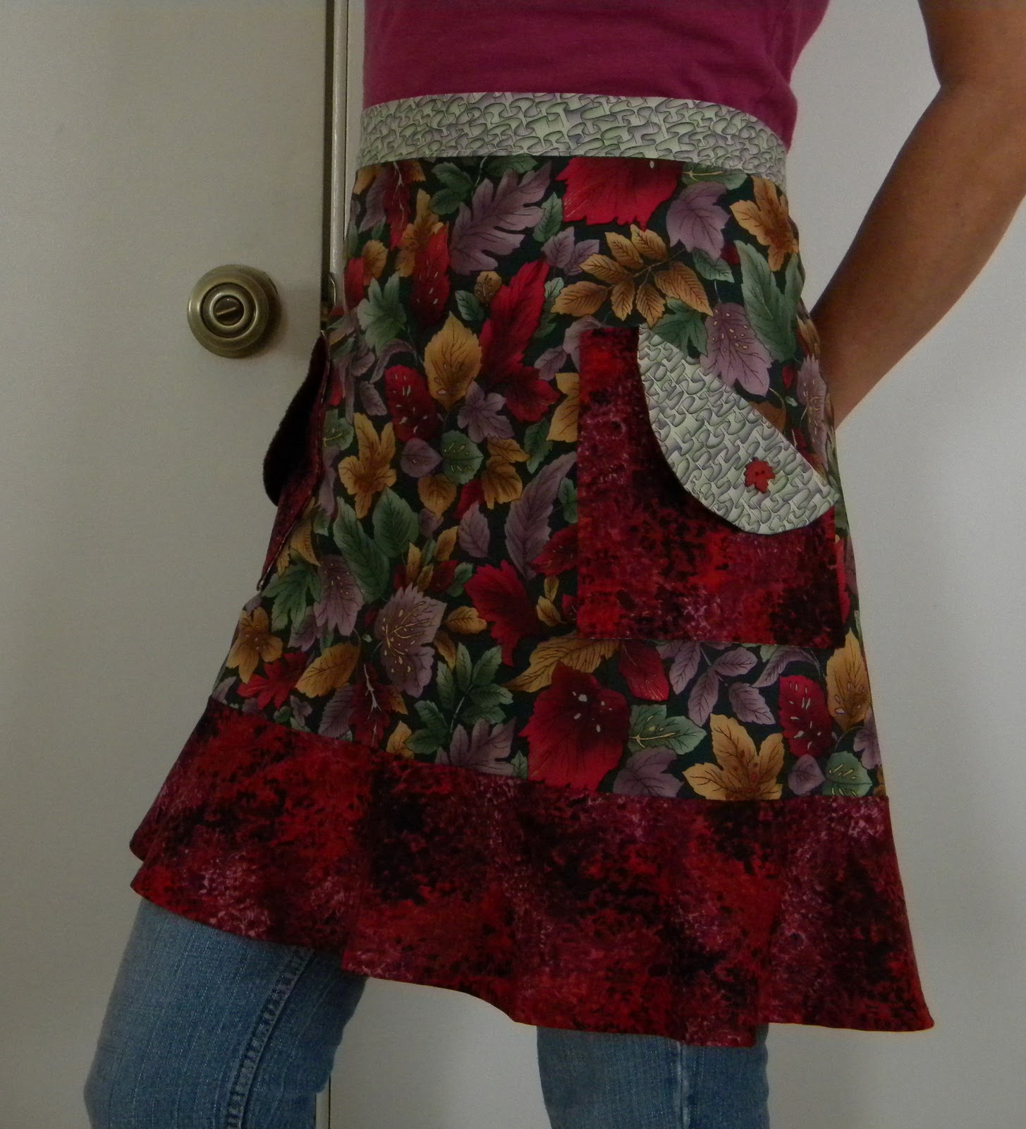 daze of grace: New Aprons For Fall