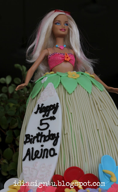  Hawaiian Barbie Luau Fondant Birthday Cake by ilovedoingallthingscrafty.com