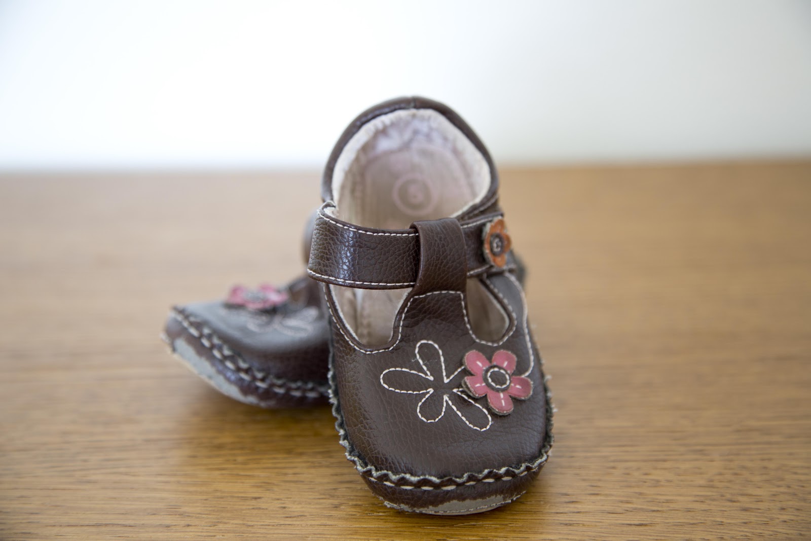 For Sale Toddler Girls Brown Shoes, size 5, 5.00