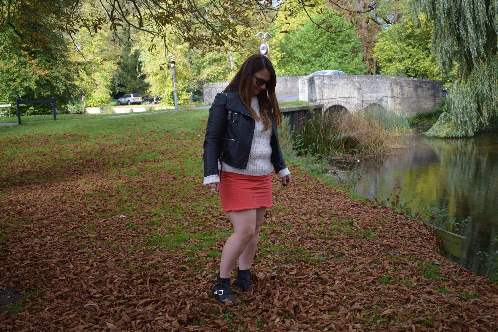 styling a denim skirt for autumn