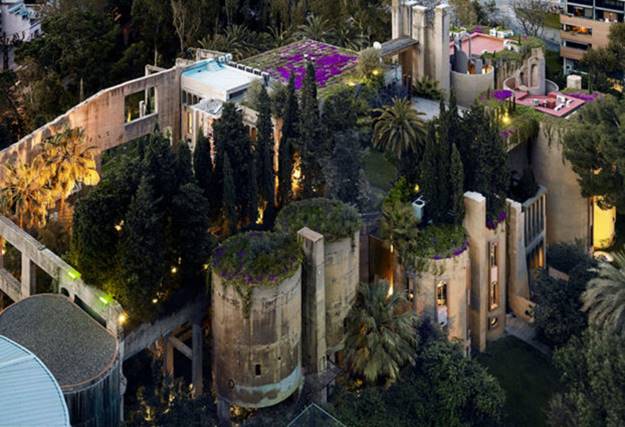 The architect Ricardo Bofill has turned an old factory into one of the most beautiful houses in the world