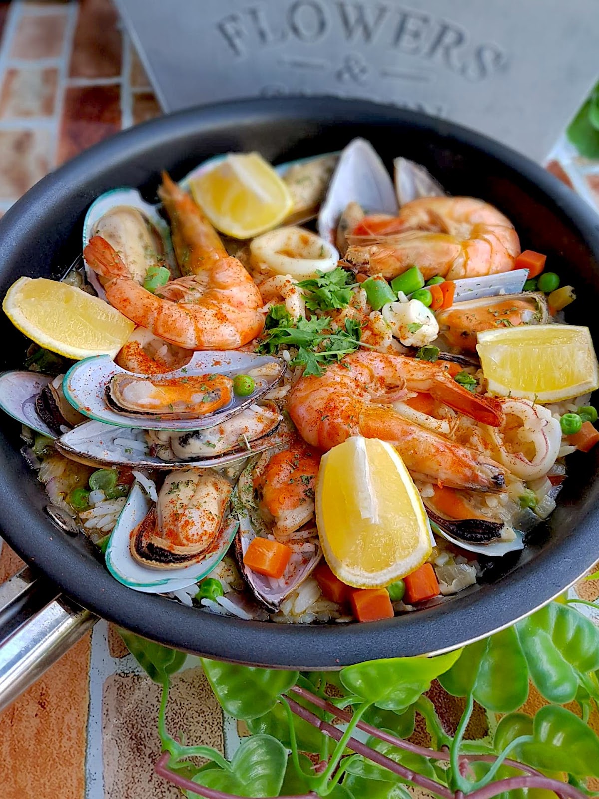 Say My Kitchen Quick & Easy Seafood Paella 简易版海鲜焗饭