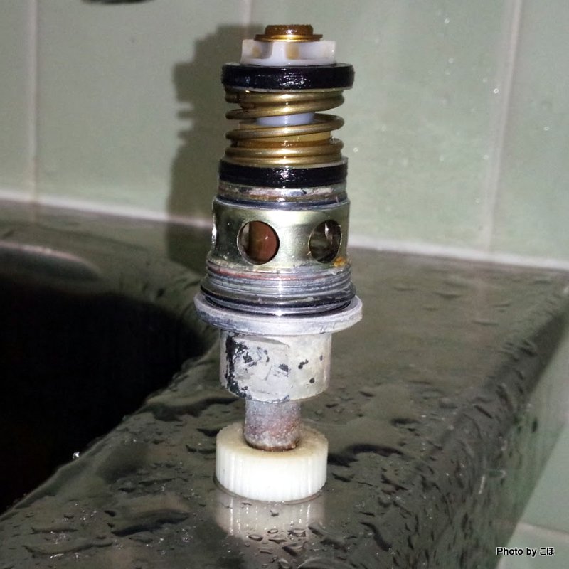 こほ の 趣味の部屋: INAX(LIXIL) サーモスタット付シャワーバス水栓 BF-4145T 切替弁交換 こほ の 趣味の部屋: INAX(LIXIL) サーモスタット付シャワーバス水栓 BF-4145T 切替弁交換
