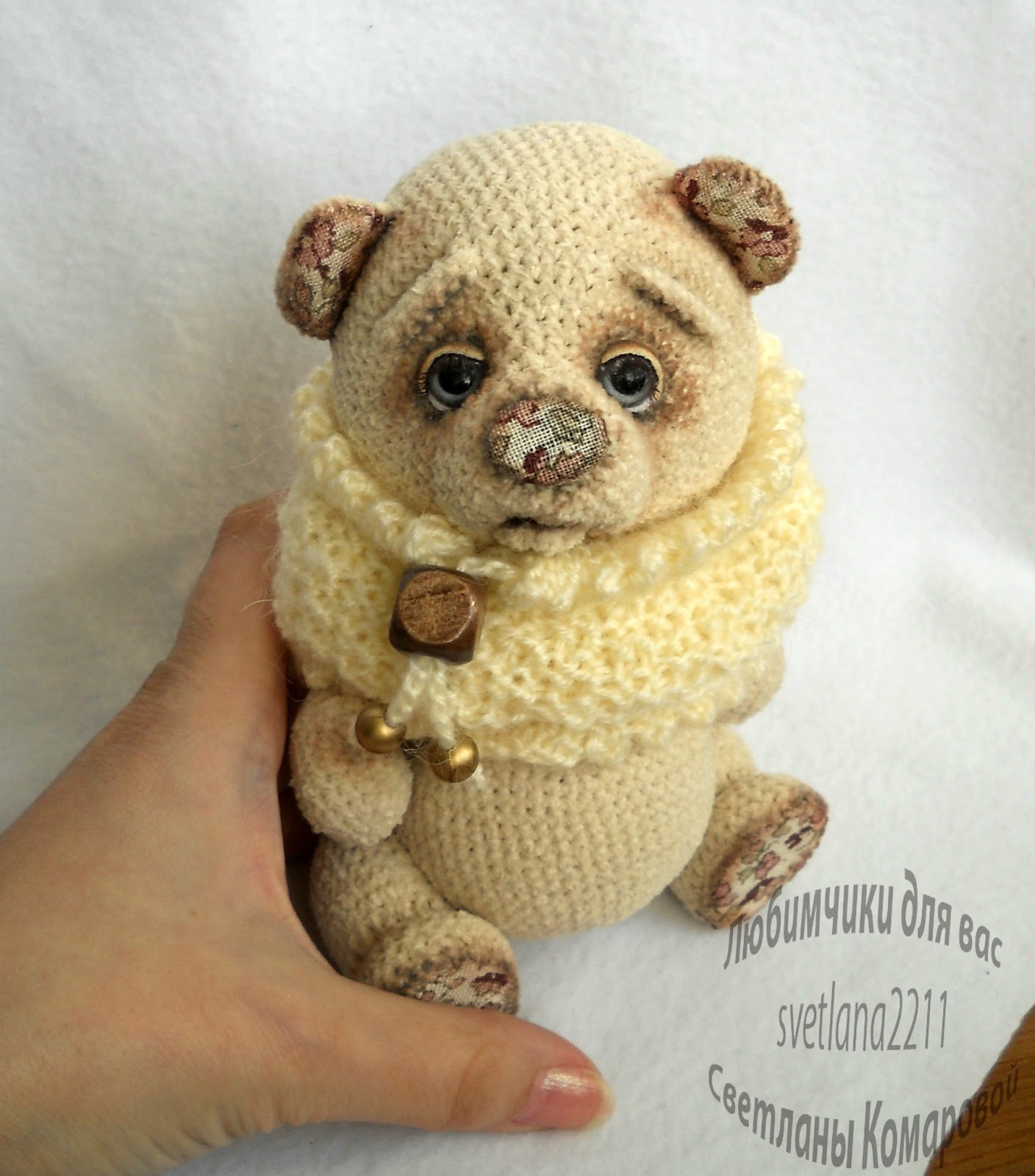 Доброе утро вязаное. Клубок ниток на прозрачном фоне. Вязаное сердце крючком. Желаю связать. Свинья крючком брелок.