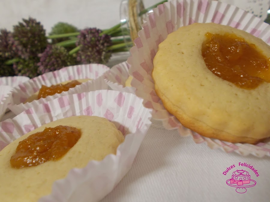 Galletas rellenas de mermelada