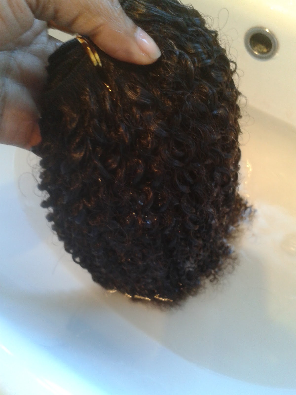 Pretty Luscious Things Bleach Bath For Hair Extensions Lace Wigs