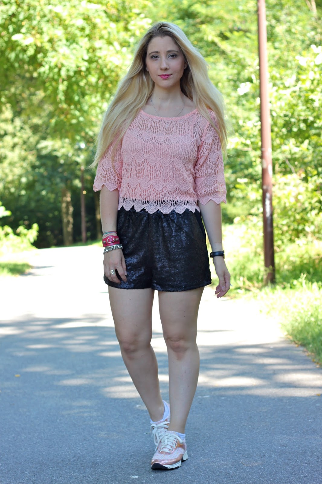 Le blog de Jessica - Pink lace - Jess in September - Blog mode Toulouse / Fashion blog