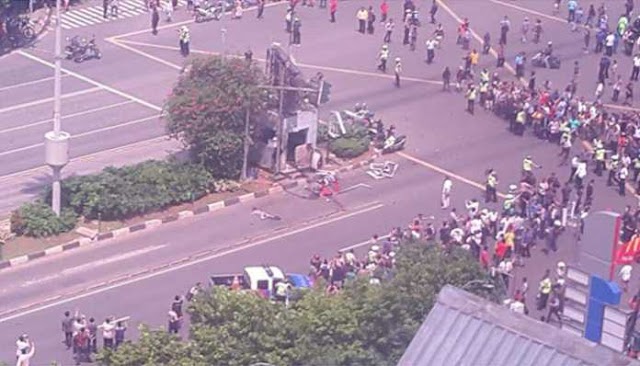 Foto-Foto Ledakan Bom Sarinah Thamrin Beredar di Media Sosial