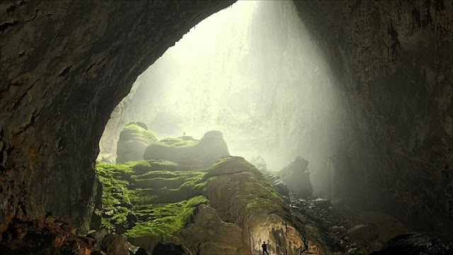 Inside the spectacular caves in Vietnam are praised by the British newspaper