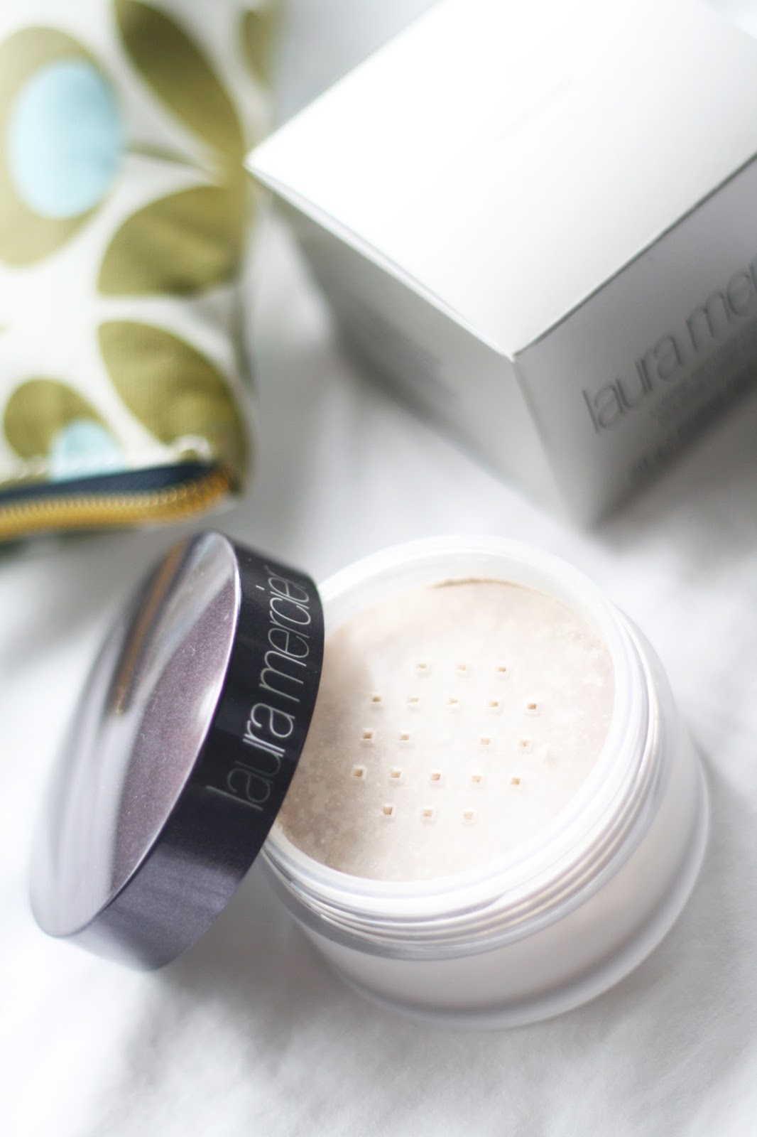 Laura Mercier Loose setting powder review Sarah Satongar