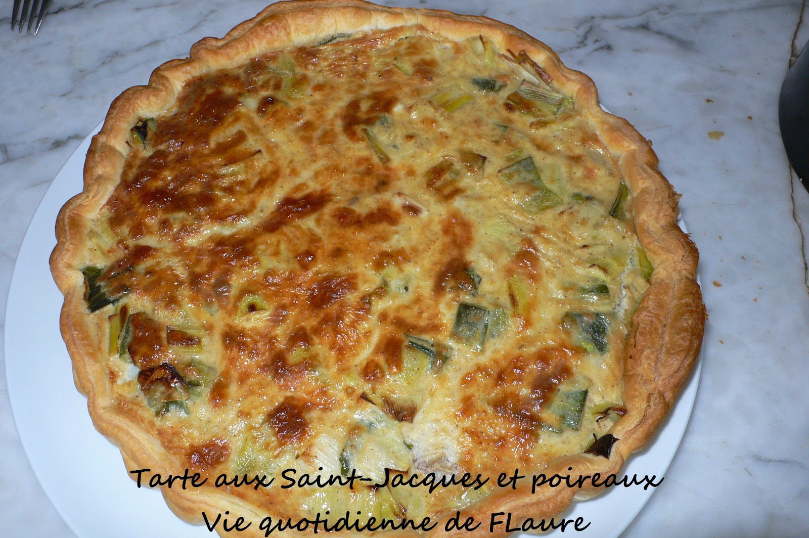 Tarte aux noix de Saint-Jacques et poireaux
