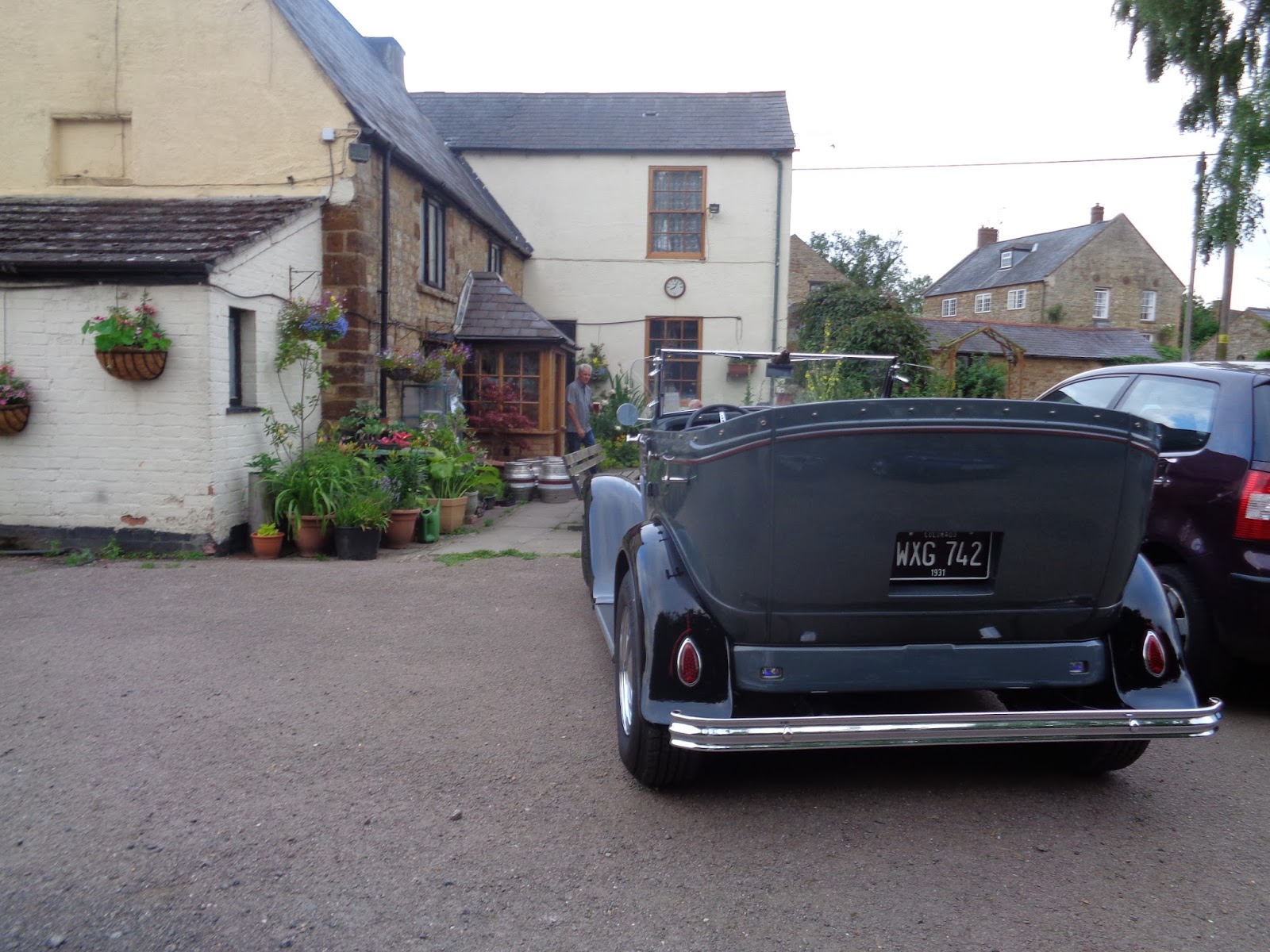 Lesley and Dave's UK Road Trips: Jacks Hill and a Cacklefest Friday ...