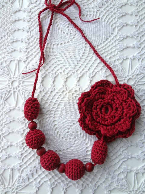 DIY Flower Bead Necklace