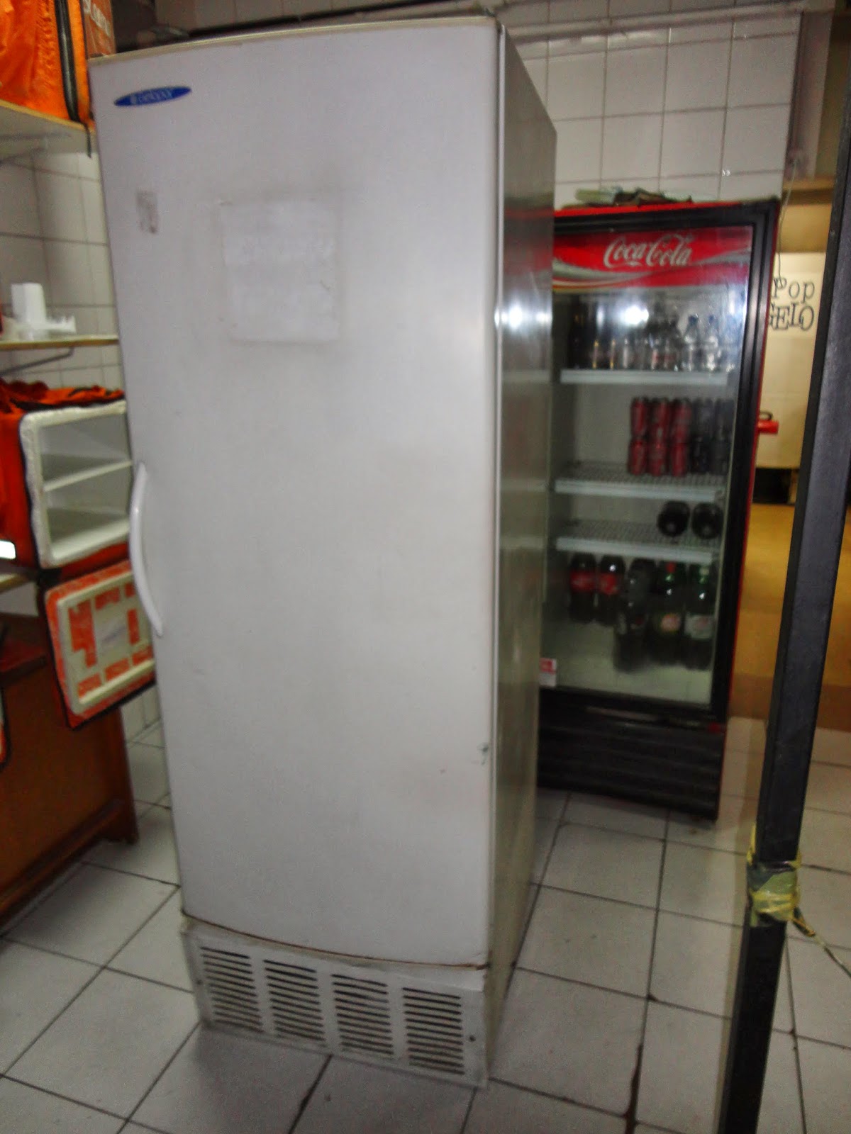 Envelopamento de Geladeiras "Novas de Novo" Freezer Gelopar 580 litros