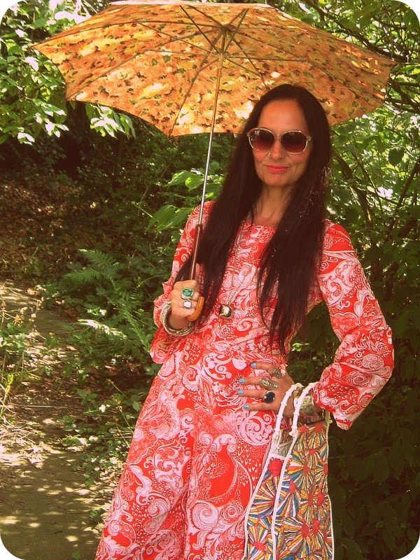 Vintage Vixen It's A Beautiful Day