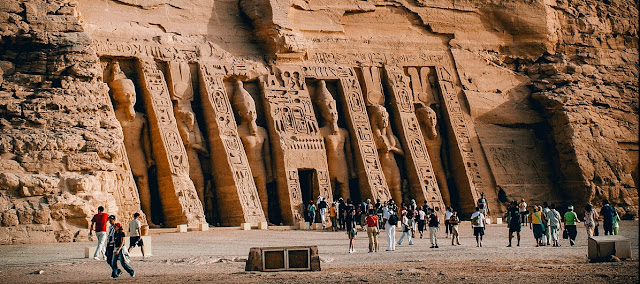 Nefrtari Temple ( Abu Simbel ) 
