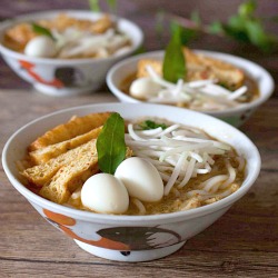 southeast asian vegetarian curry laksa recipe