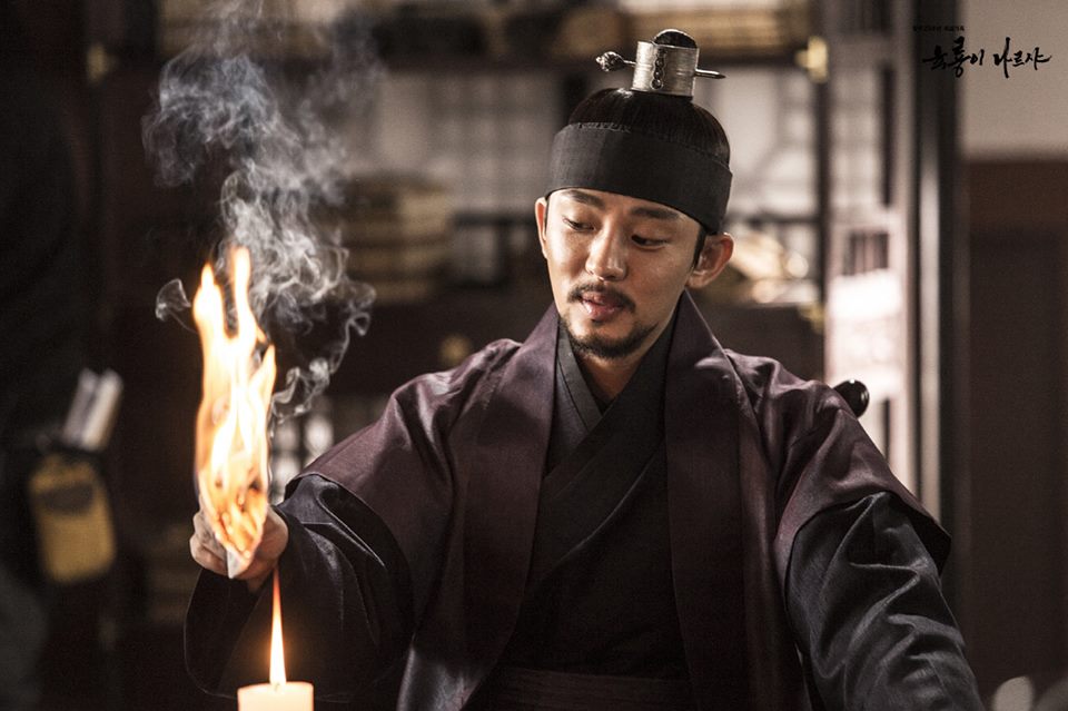 6 летящих драконов. шесть летающих драконов дорама поцелуй. пак хёк-квон 6 летающих драконов. 6 летящих драконов. шесть летающий дракон дорама.