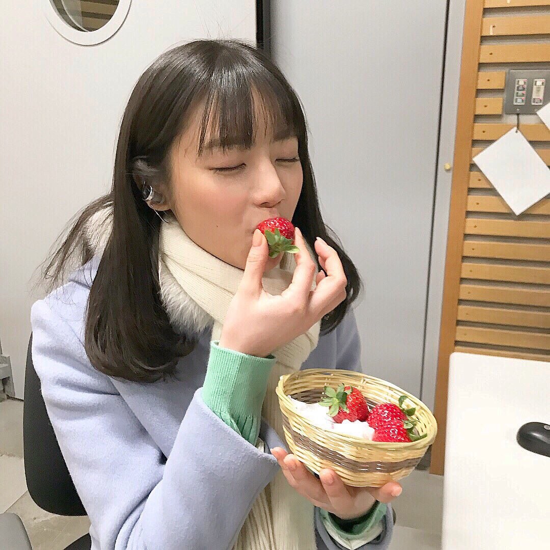 [연예] 일본 기상캐스터 키지마 아스카 -  와이드섬