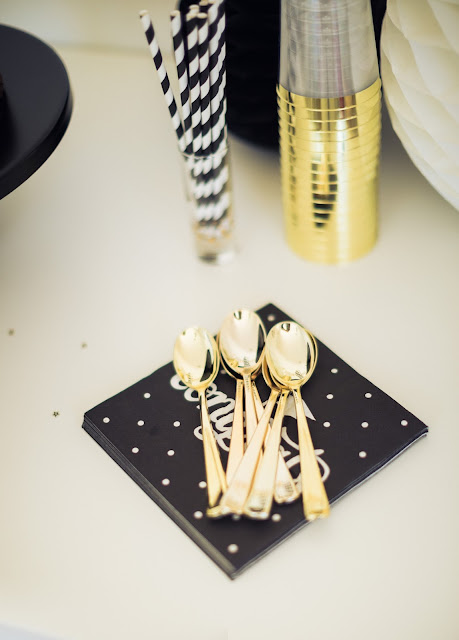 The Perfect Graduation Party Supplies by popular party planning blogger, The Celebration Stylist