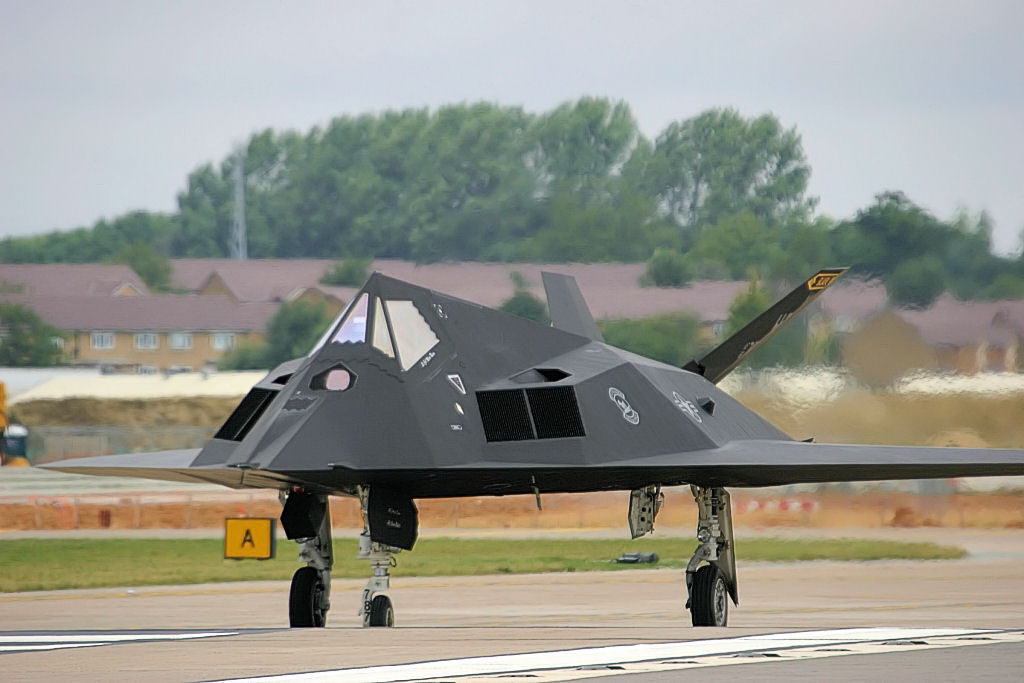 F117 Nighthawk Savaş Uçağı Özellikleri Savaş Uçakları