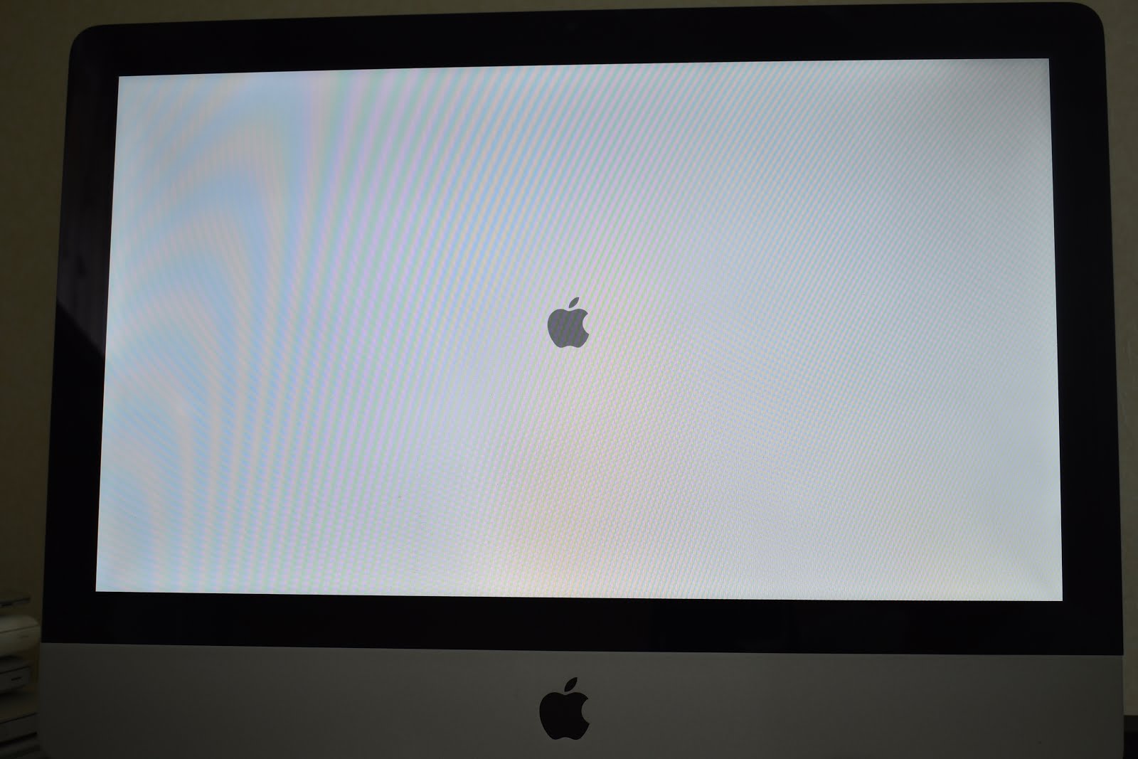 ジャンクの iMac (Mid 2011) を買ったので 動作確認と OS インストール 