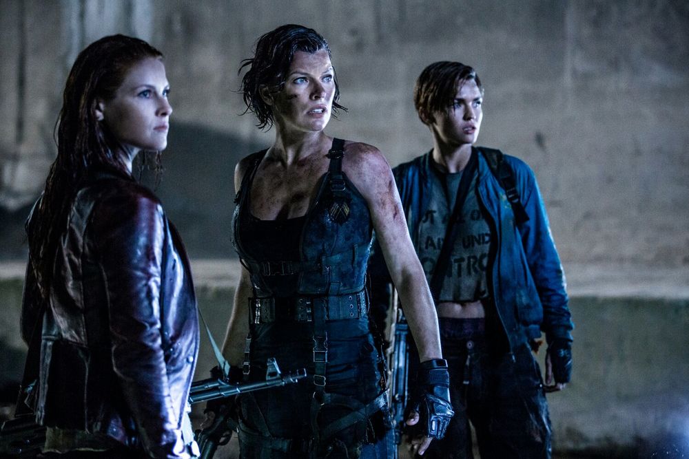 Resident Evil: The Final Chapter Set Photos With Milla Jovovich, Ruby Rose  & The Rest Of The Cast
