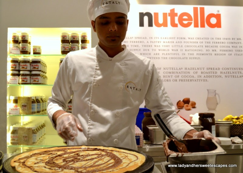 freshly made crepe at the Nutella Bar in Eataly Dubai