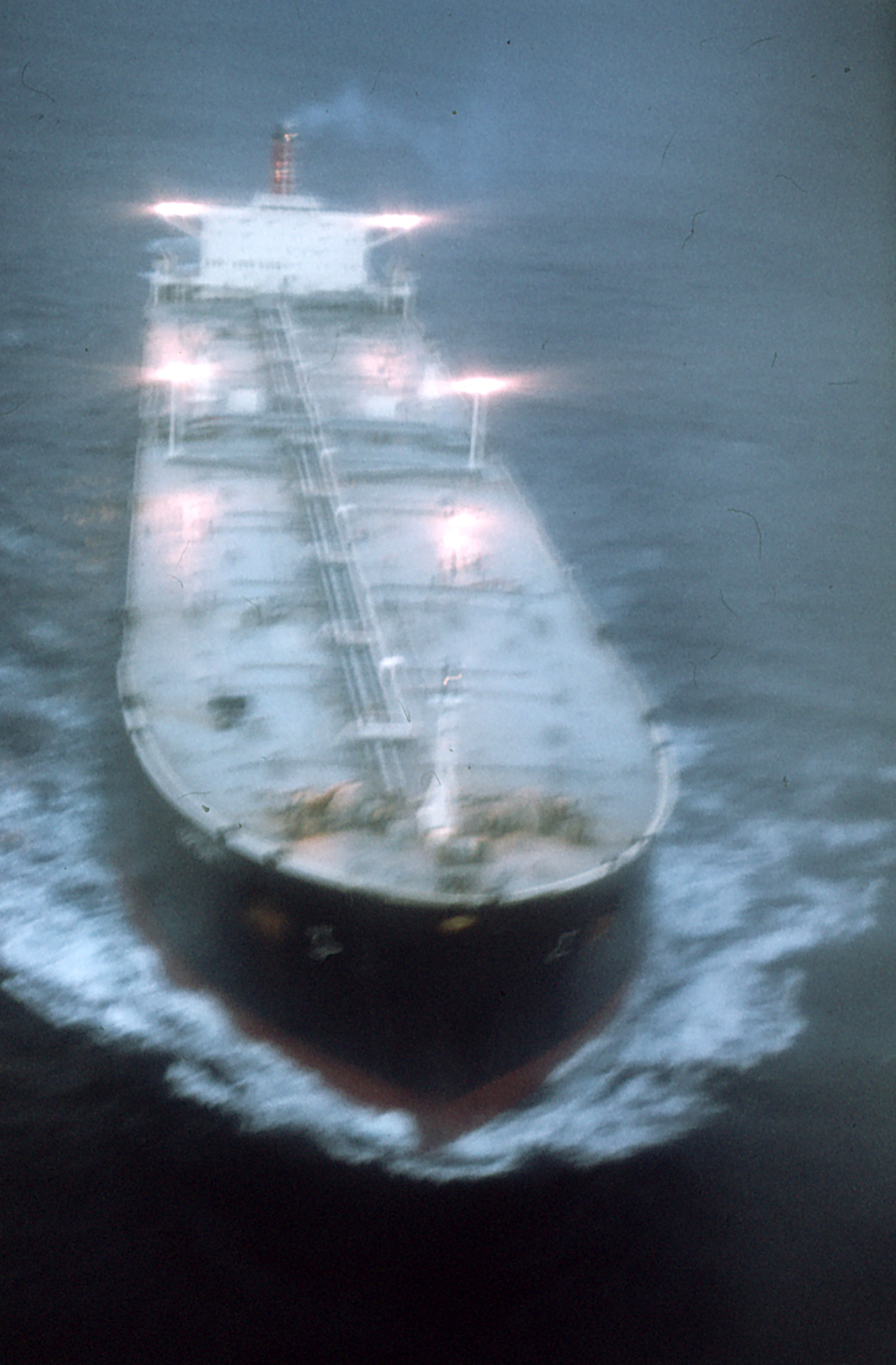 'ZIEN EN WETEN': LEPTON S.S. SHELL TANKERS B.V. (DEEL 1/8)