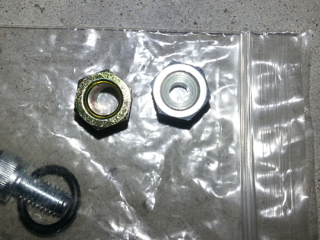Honda CIVIC EG6 AEM Fuel Regulator