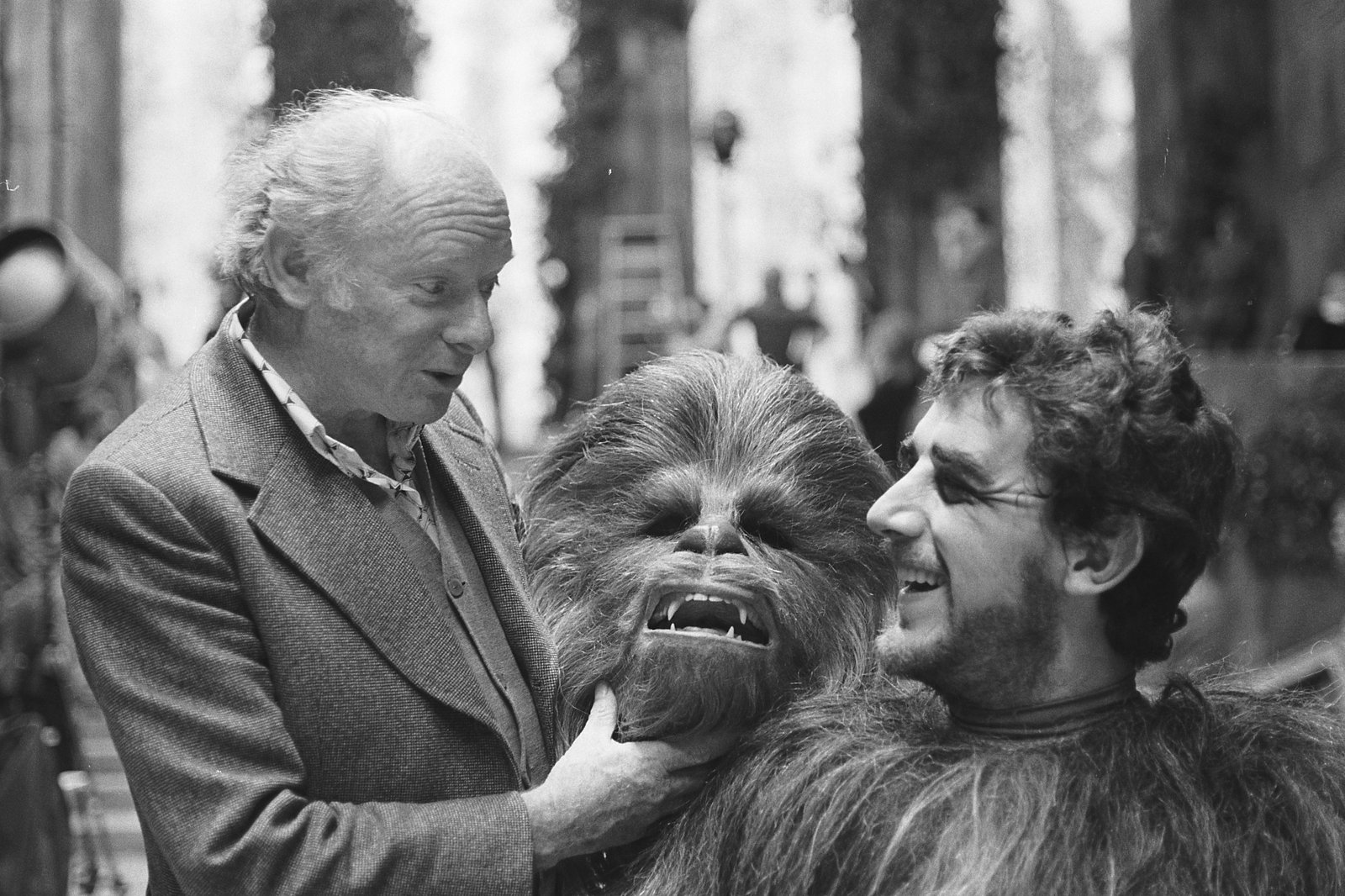 Chewbacca Behind the Camera 30 Adorable Behind the Scenes Photos of