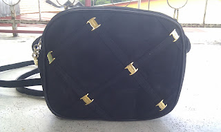 sling bag salvatore ferragamo