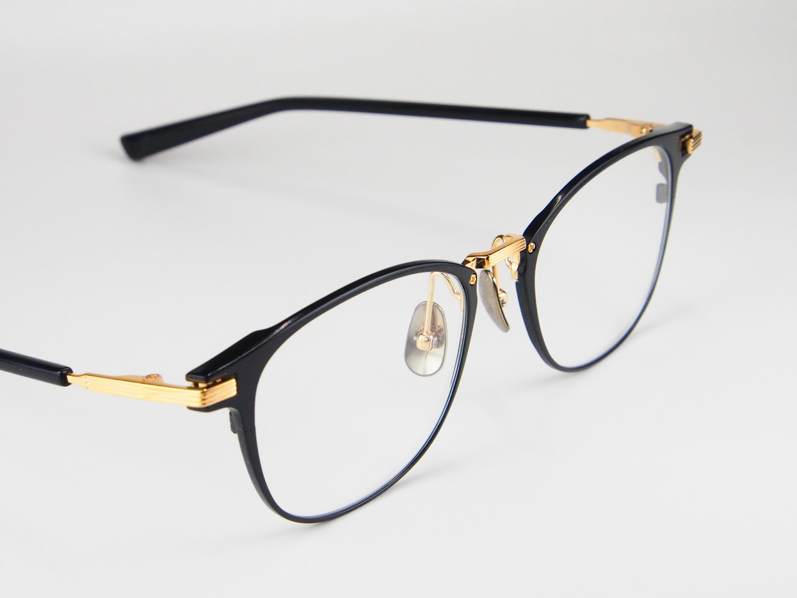 愛知県岡崎市で１８８２年創業の眼鏡専門店 メガネの吉川屋ブログ: 繊細なデザインに唸ってしまう 999.9（フォーナインズ）「S-360T」