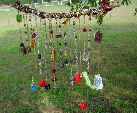 garden upcycled recycled materials gypsy using projects jardin wind crafts volume upcycle diy chime salvaged déco carillon recyclé dishfunctional dishfunctionaldesigns