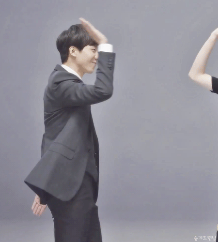 장풍쏘는 김연아, 장풍맞는 이승기.gif | 인스티즈