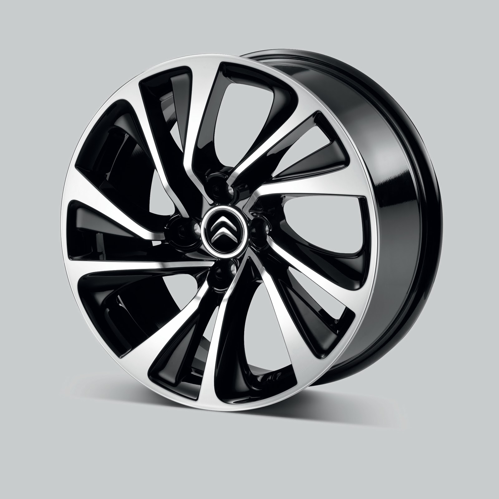 литые диски на ситроен. литые диски на ситроен с4. диски citroen c4 r16. диски phoenix r17 citroen. диски ситроен c4 r17.