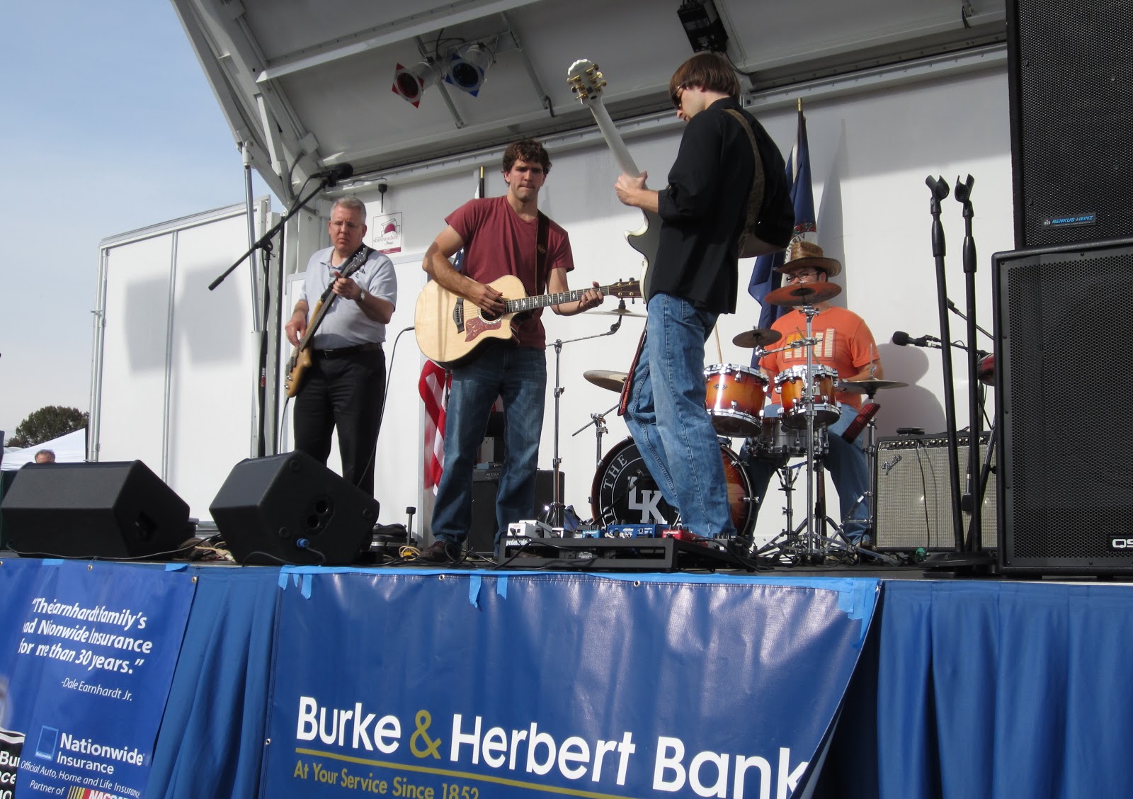 the Annandale Blog The annual Annandale Festival offers food, music