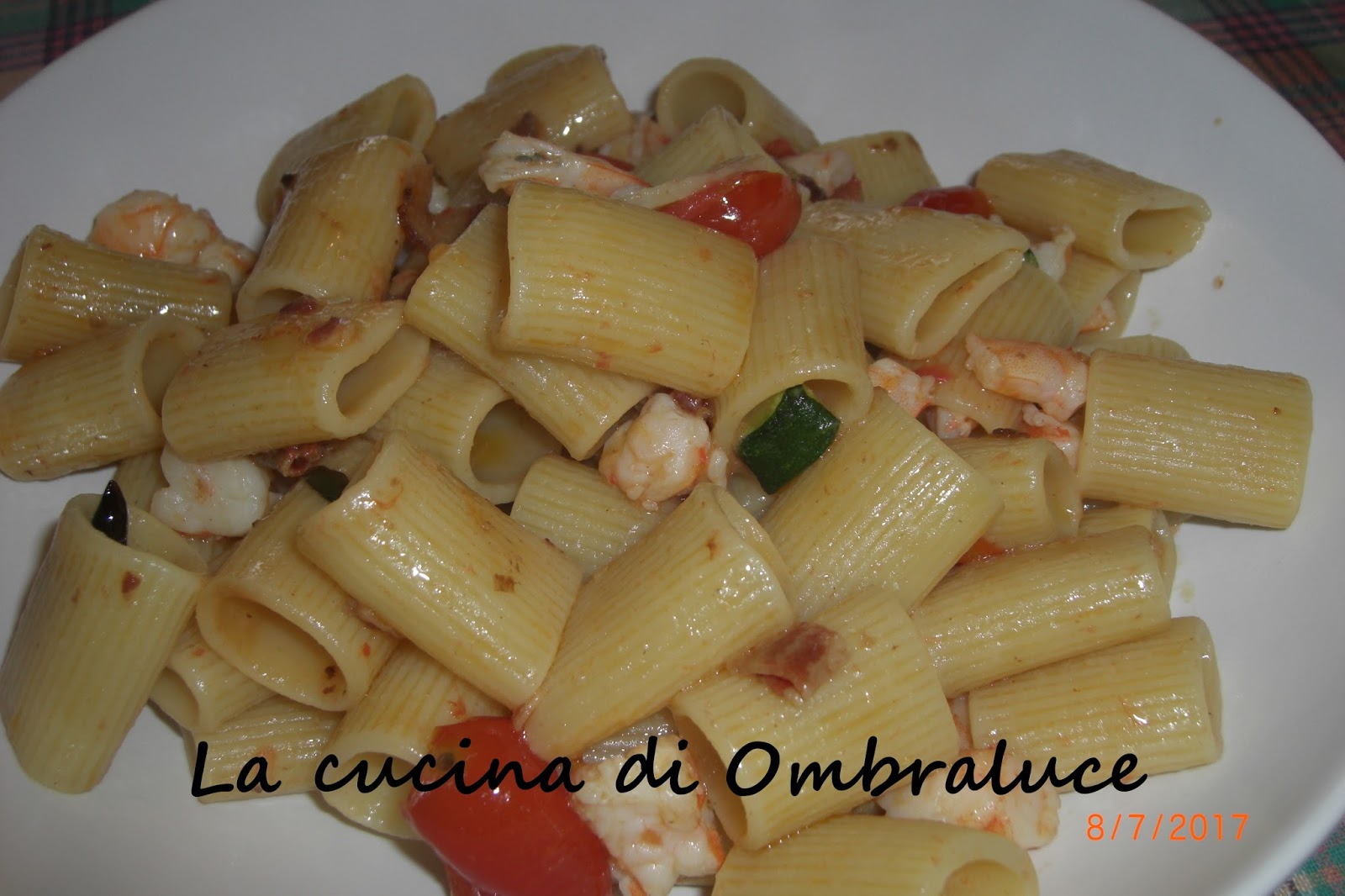 La cucina di Ombraluce Mezze maniche con gamberi, pancetta e zucchine