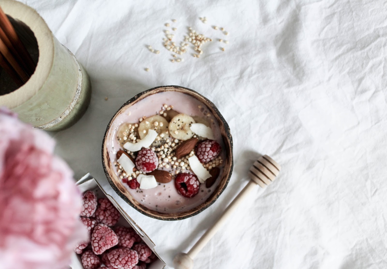Recette smoothie bowl banane framboise