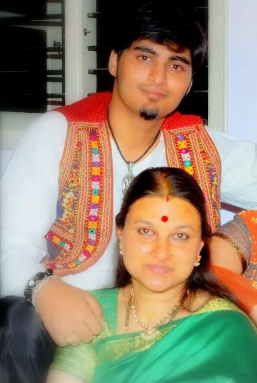 Celebrity Profiles Samye novye tvity ot niranjan deshpande (@niranjanwander): celebrity profiles