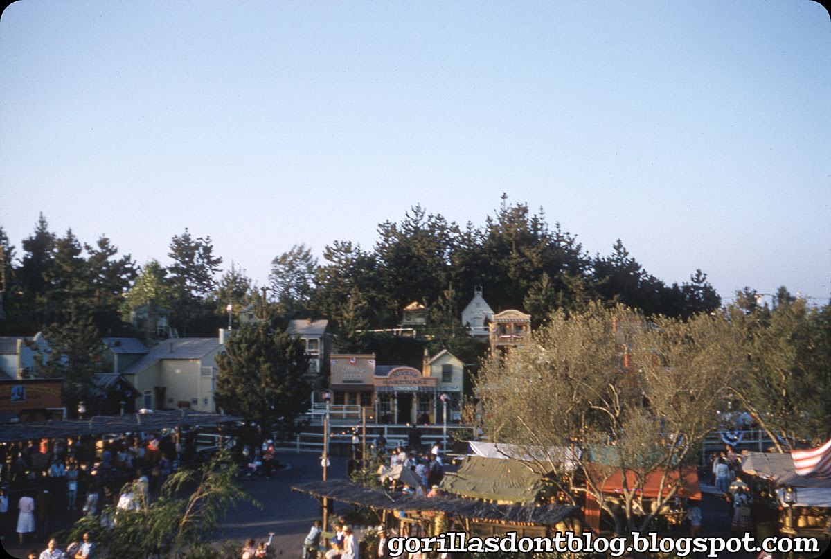 GORILLAS DON'T BLOG Rainbow Ridge & Cascade Peak, September 1960