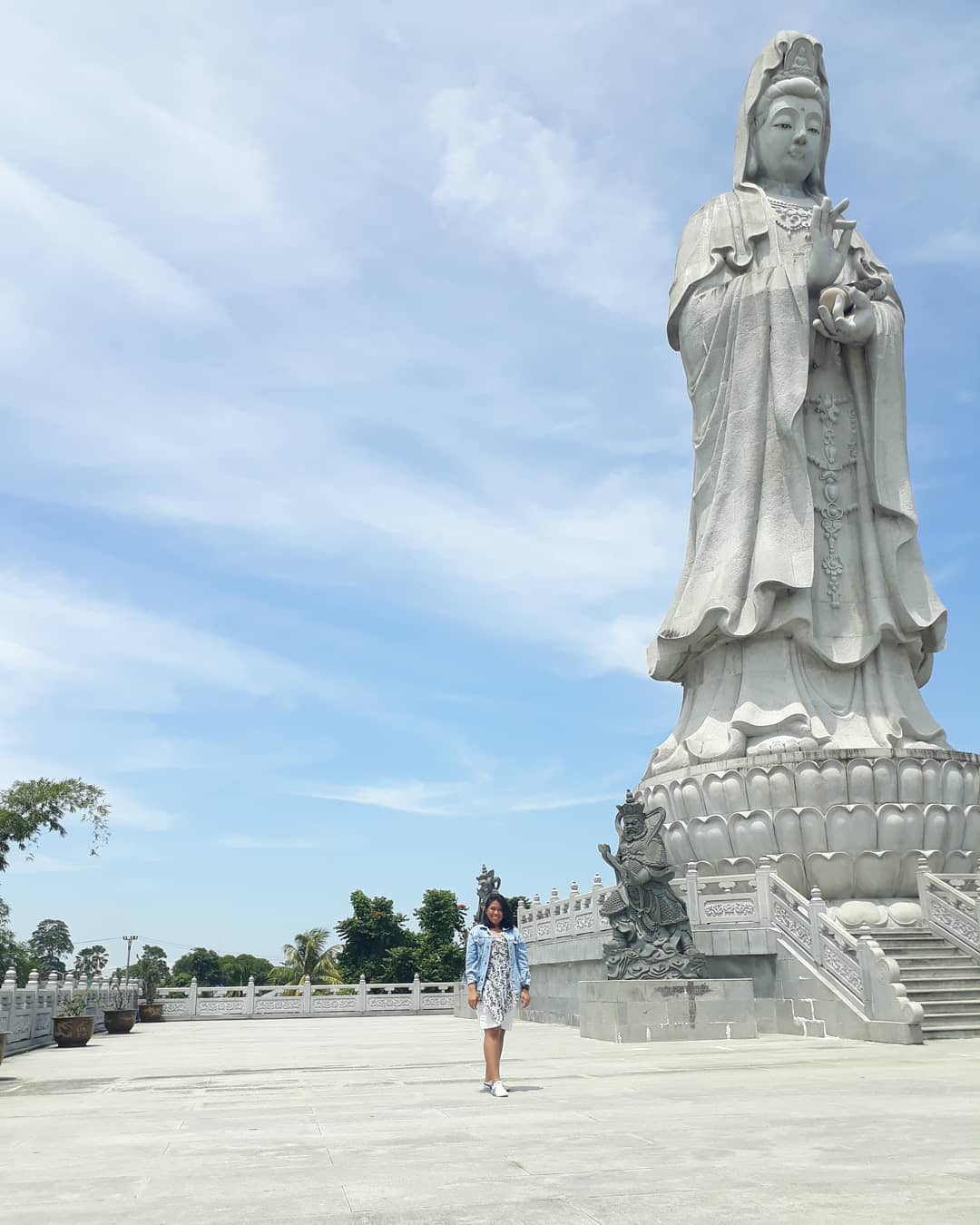 Ada Patung Dewi Kwan Im Raksasa di Pematang Siantar PaperKampung