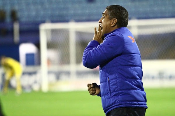 Oficial: Tubarao, firma el técnico Silas