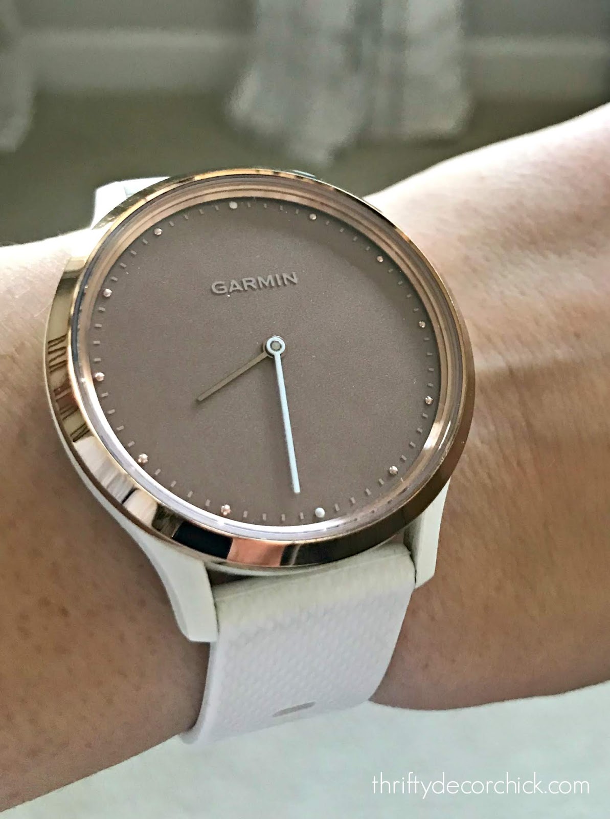 Garmin fit watch rose gold