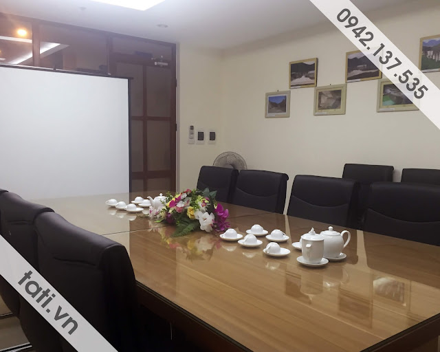 Cho thuê phòng họp từ 8 -10 người, phù hợp với các cuộc họp nội bộ, phỏng vấn 